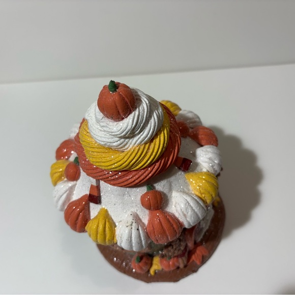 2 Pc Valerie Parr Hill Handmade Illuminated Fall Harvest Cupcake House Cottages - Picture 10 of 16